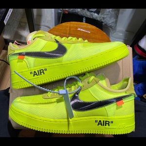 Off white Air Force 1 volts UA